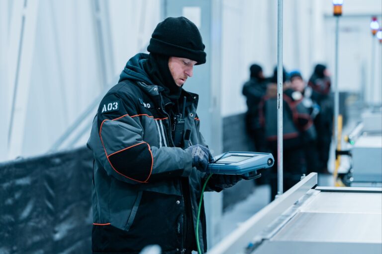 real-time monitoring of customer inventory